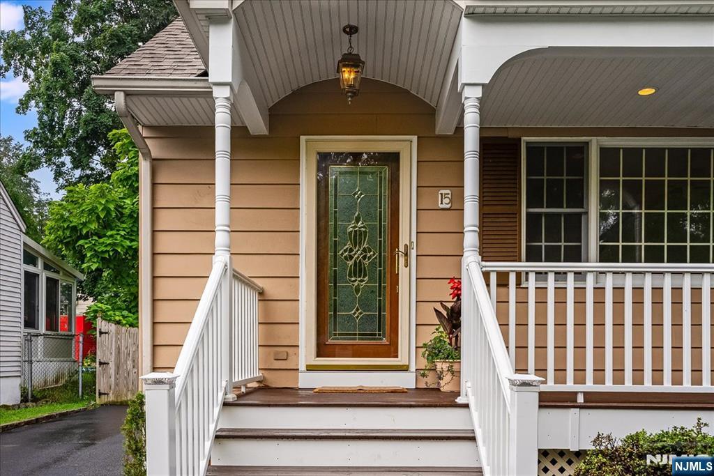 15 Oak Lane