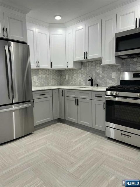 43 Frederick Terrace 2ND Floor Irvington NJ 07111