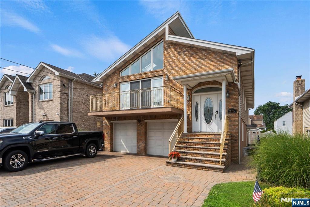376 Page Avenue