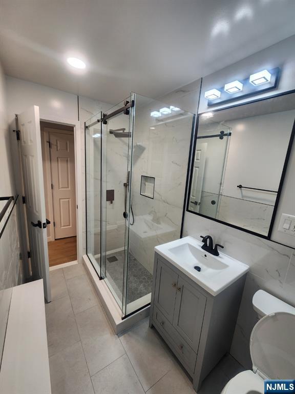 2205 N Central 1B