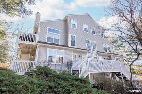 43 Eagles Notch Drive Englewood NJ 07631