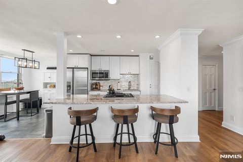 6040 Boulevard East 18c West New York NJ 07093
