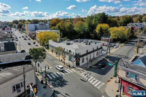 Photo of 366372 Broad Street, Bloomfield, NJ 07003 (MLS # 25035237)