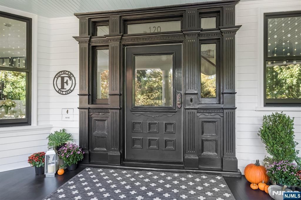 Photo of 120 Ridgewood Avenue, Glen Ridge, NJ 07028 (MLS # 25036998)