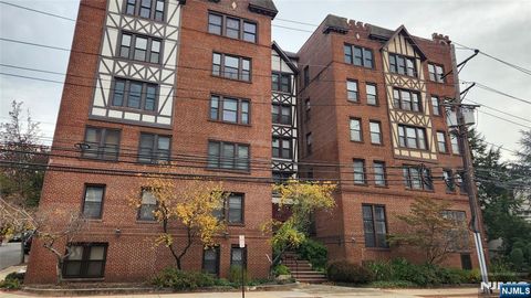 Photo of 109 Grand Ave #1C, Englewood, NJ 07631 (MLS # 25037710)