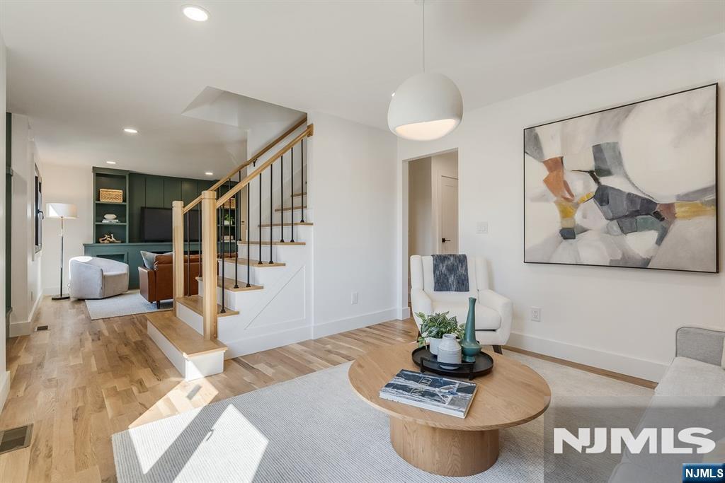17-19 Berdan Avenue