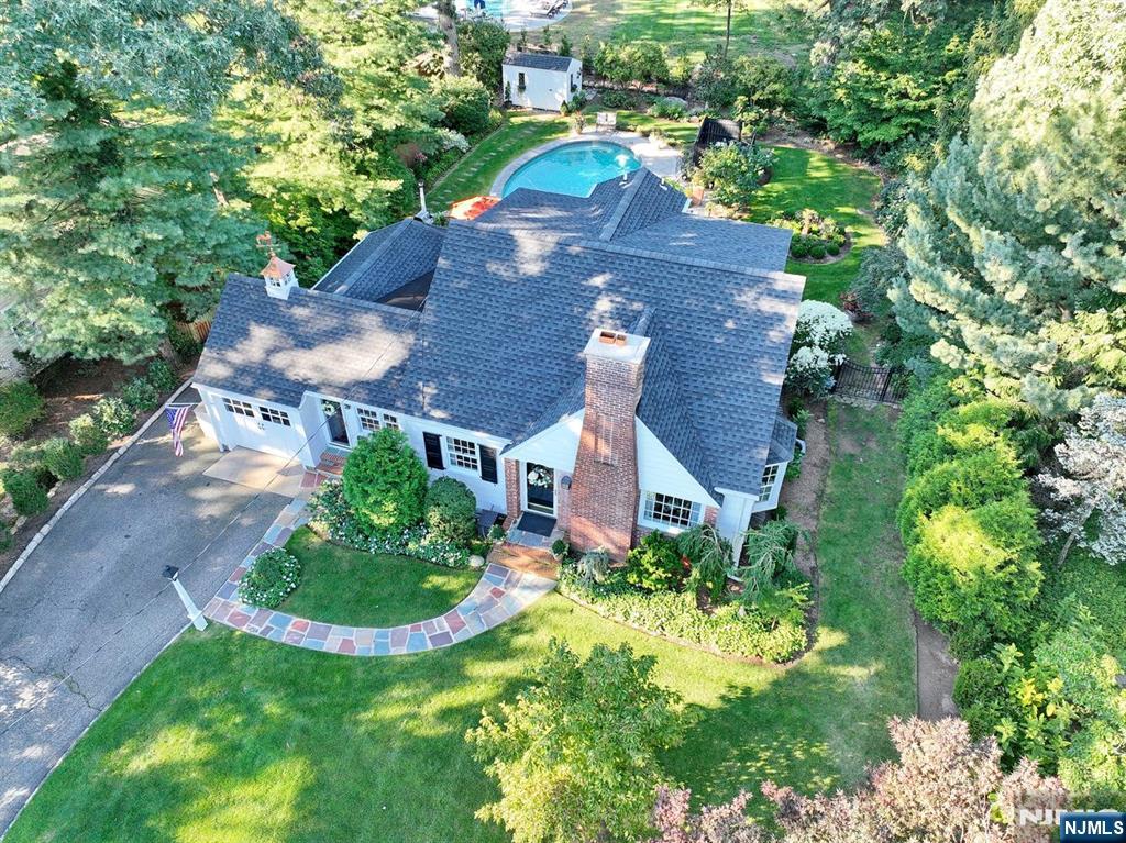 224 Van Houten Avenue