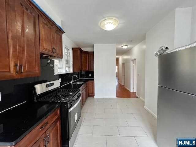123 Oak Street APT2