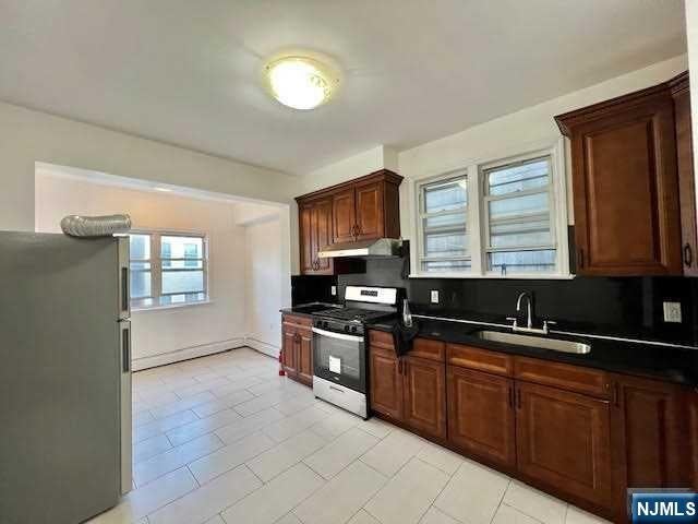 123 Oak Street APT2