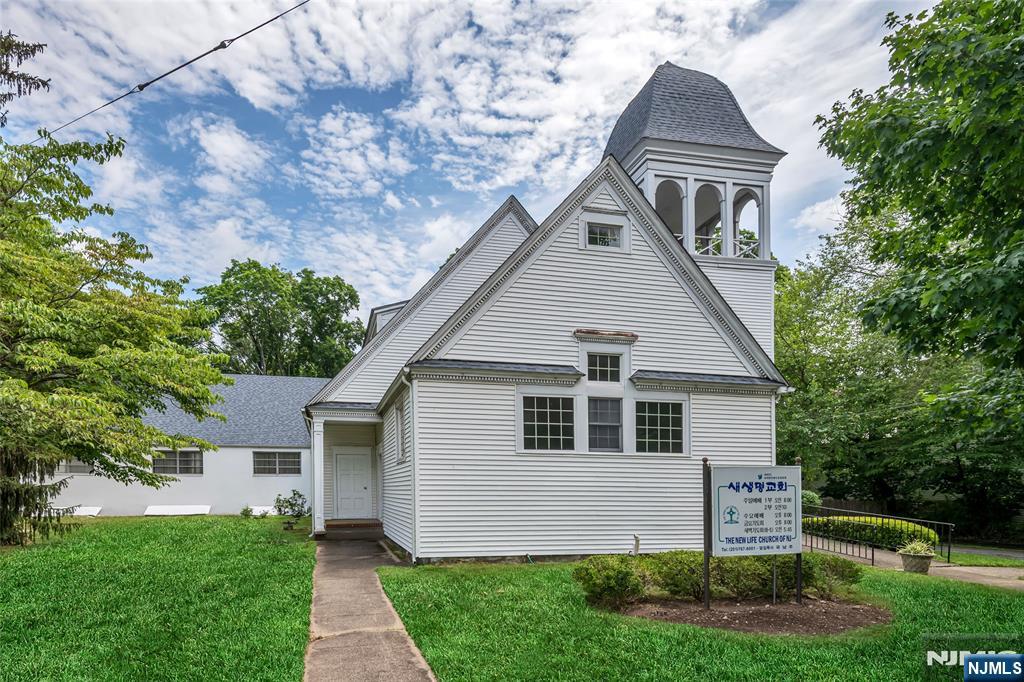 283 Harrington Avenue