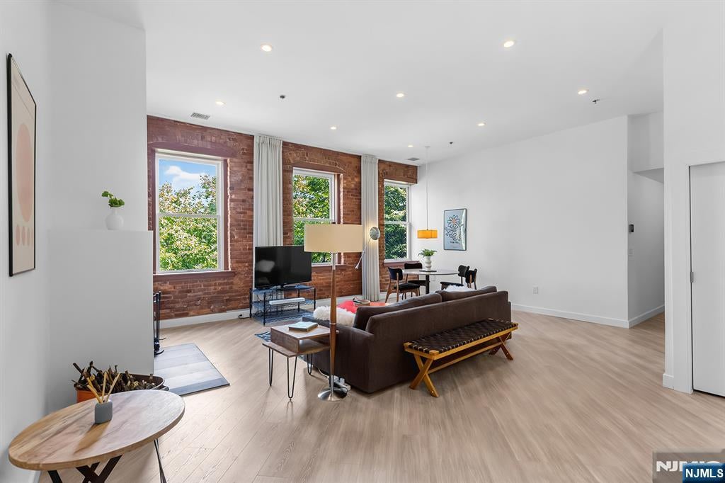 260 Main Street 313