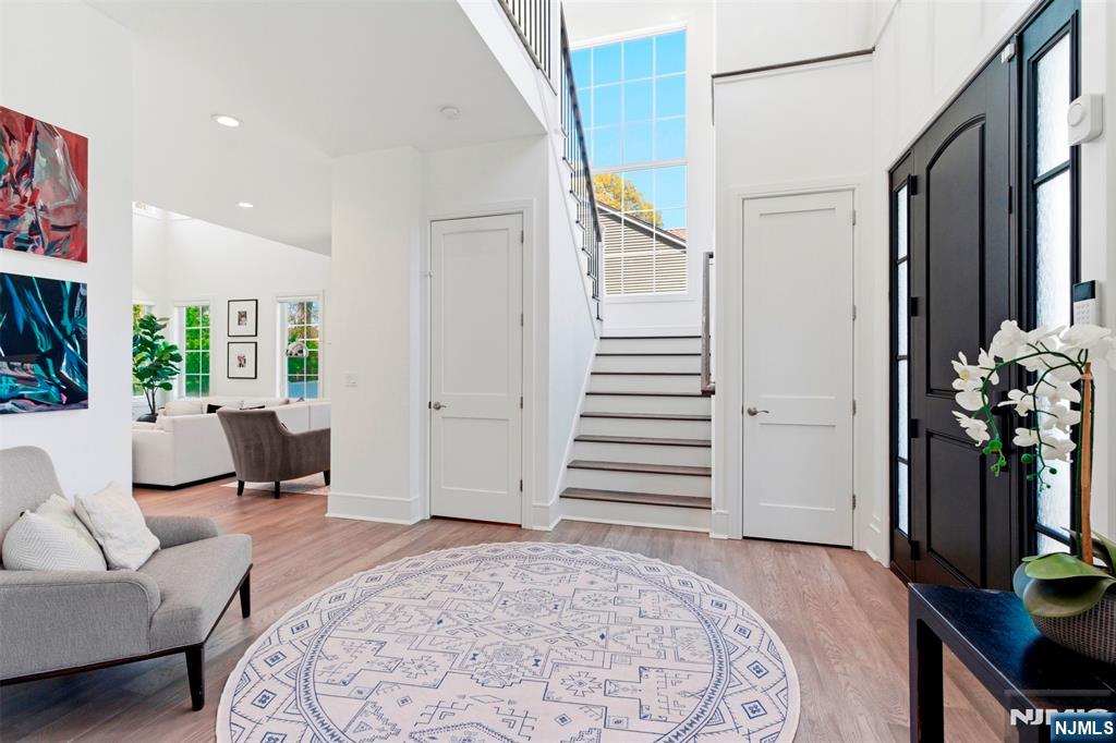 44 Crestwood Drive