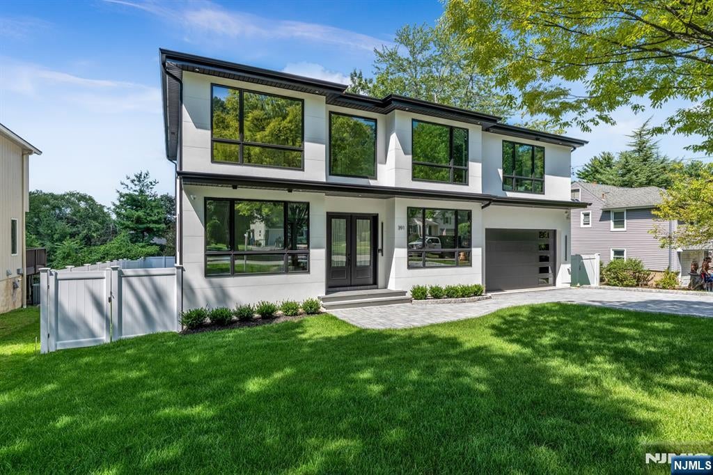 391 Burnet Place