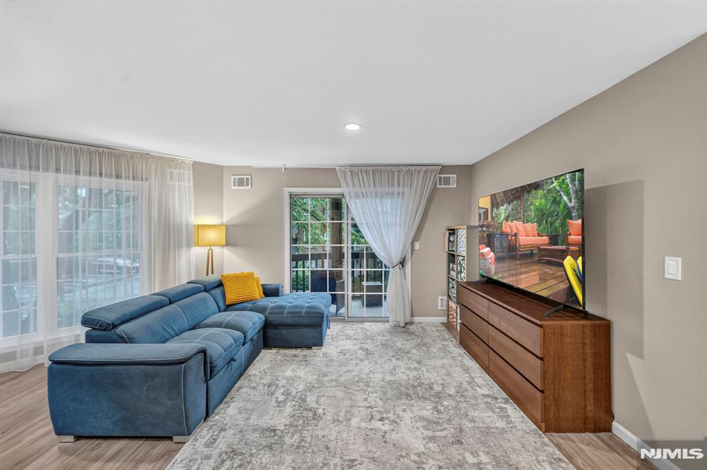 1486 Westgate Drive