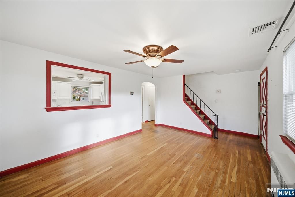 Photo of 165 Hebberd Avenue, Paramus, NJ 07652 (MLS # 25041007)