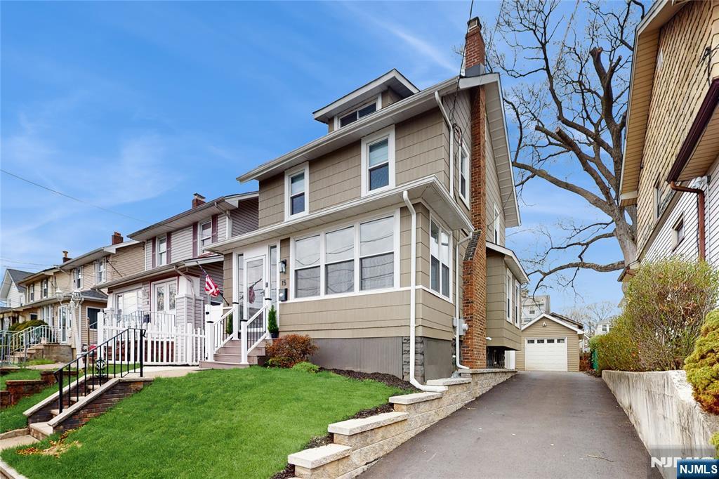 Property for Sale at 15 Bremond Street, Belleville, New Jersey - Bedrooms: 3 
Bathrooms: 2 
Rooms: 7  - $549,000