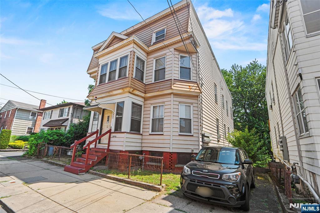 300 Morrissee Avenue
