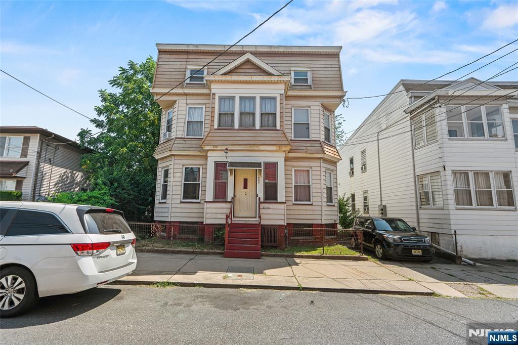 300 Morrissee Avenue