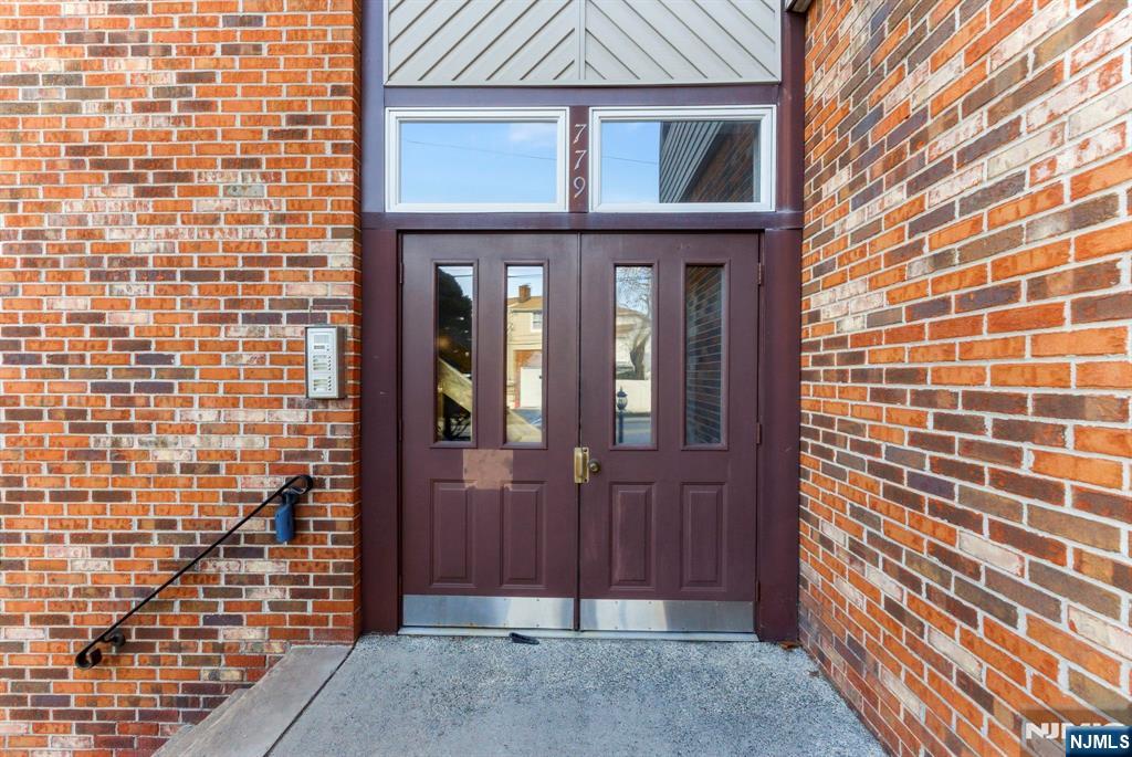 779 Riverside Avenue 201