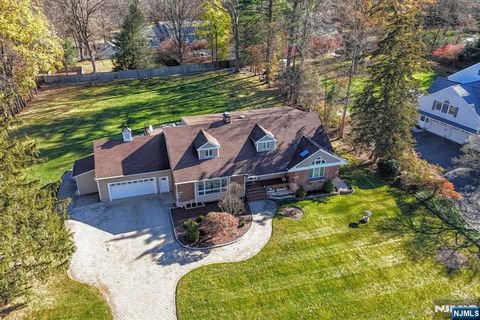 20 Spook Ridge Road, Upper Saddle River, NJ 07458 - MLS#: 24036578
