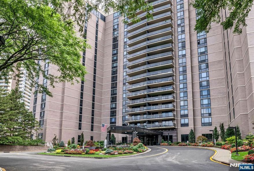 This sort after B unit is the largest 2 bedroom unit in the Atrium with 2020 square feet plus a river view and 2 deeded indoor parking spaces. The Atrium is a full service building offering all amenities including indoor and outdoor pools, fitness center, card room, library, play room, tennis, pickle ball, tennis, children's play room and walking track. Come and enjoy the carefree lifestyle and all the amenities offered at the Atrium, Fort Lee's most prestigious building a half mile from New York City.