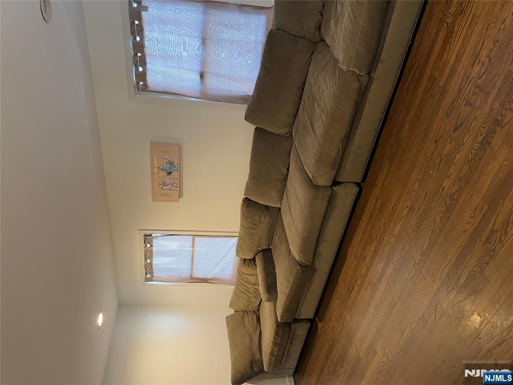 25 Legion Dr St1, Bergenfield, New Jersey - 2 Bedrooms  
1 Bathrooms  
4 Rooms - 