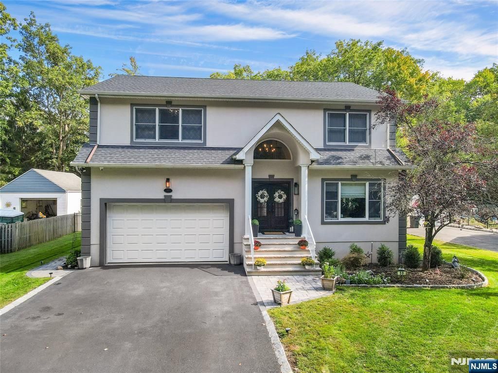 Photo of 59 Lohs Place, Harrington Park, NJ 07640 (MLS # 26006189)