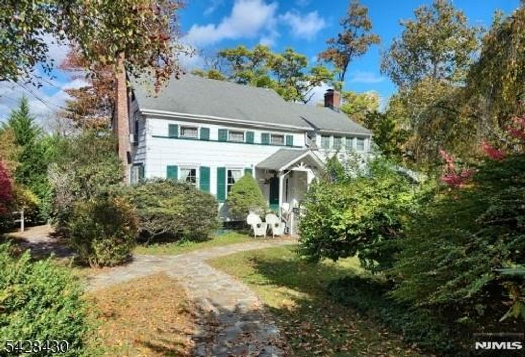 Photo of 56 Orton Road, West Caldwell, NJ 07006 (MLS # 26017656)
