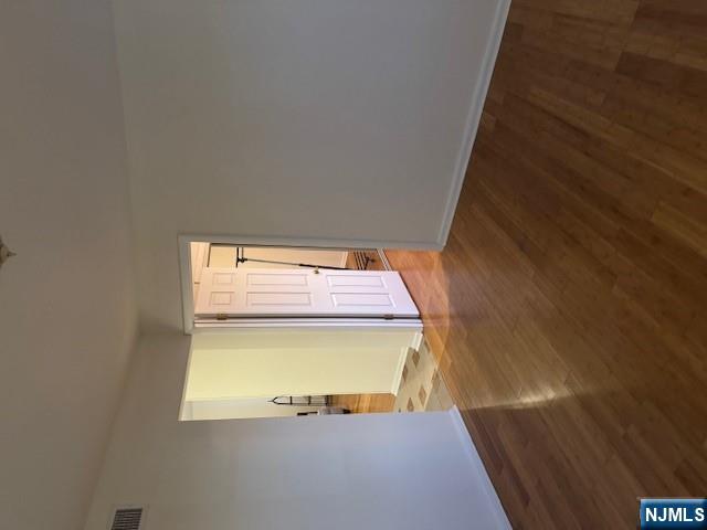 115 Moonachie Rd, Moonachie, New Jersey - 1 Bedrooms  
1 Bathrooms  
3 Rooms - 