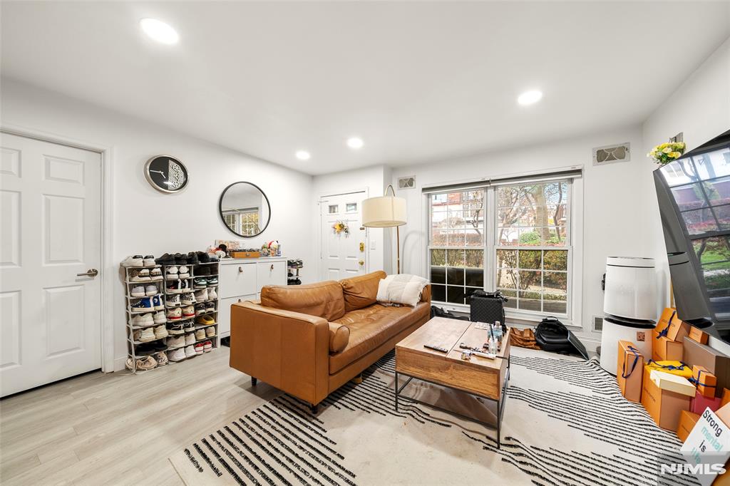 1420 Westgate Drive 8109