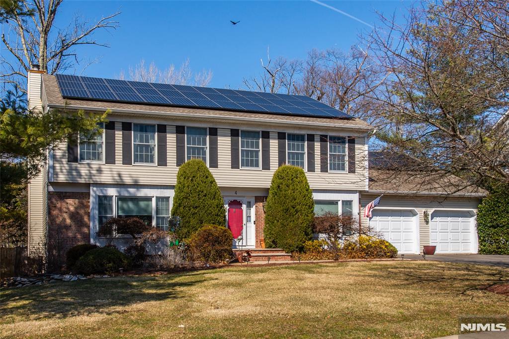Property for Sale at 4 Bitola Drive, Wayne, New Jersey - Bedrooms: 5 
Bathrooms: 3 
Rooms: 11  - $992,000
