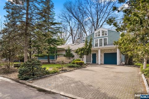 Photo of 67 Stewart Street, Demarest, NJ 07627 (MLS # 26011294)
