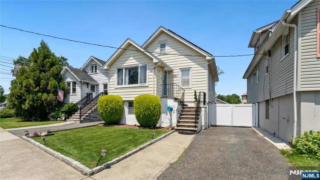 Photo of 80 Union Avenue, Little Ferry, NJ 07643 (MLS # 25022019)