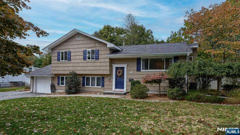 21 Cardinal Drive Oakland NJ 07436