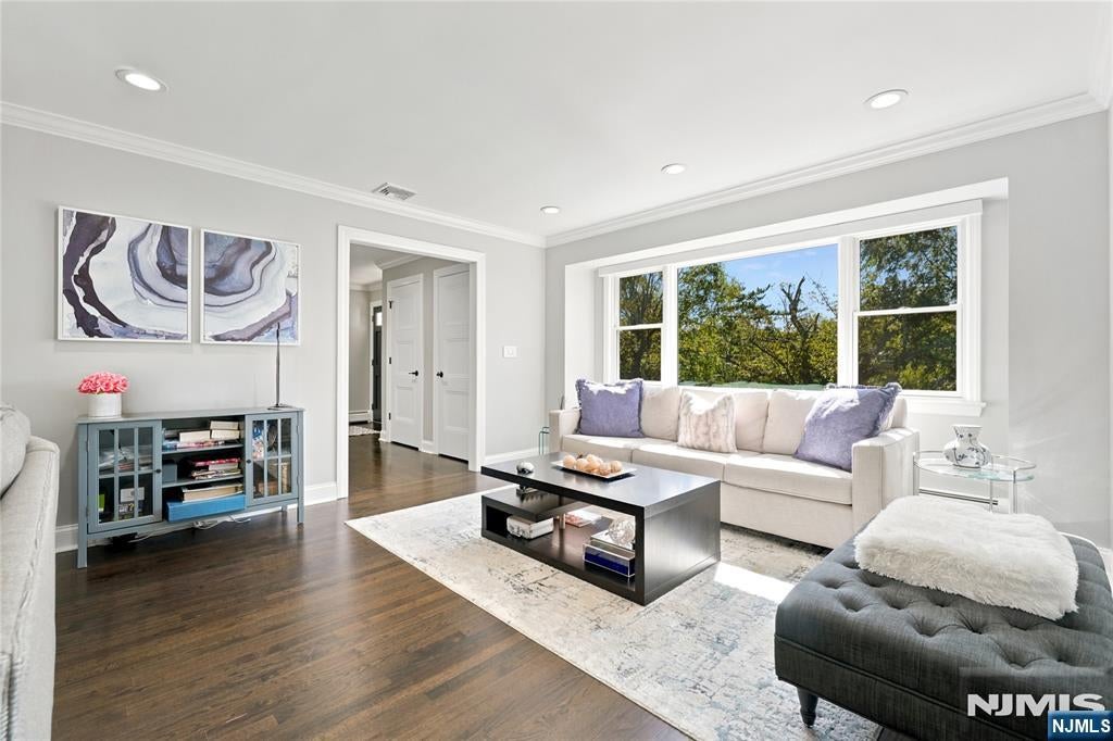 4 Tremont Terrace