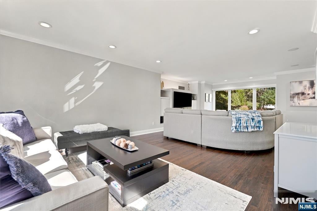 4 Tremont Terrace