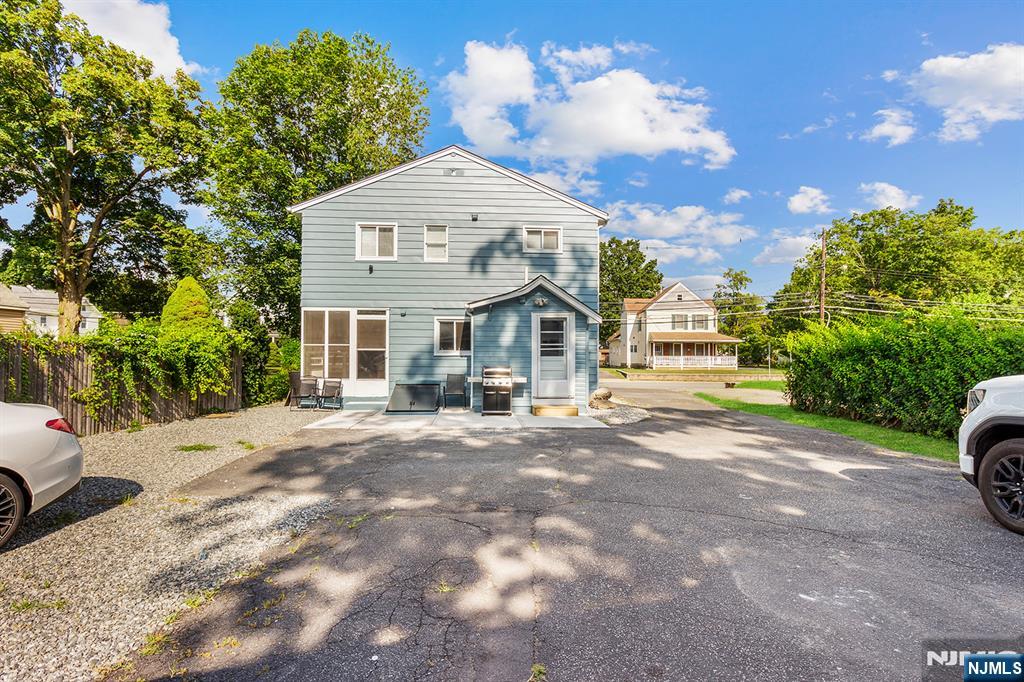 923 Ringwood Avenue 2