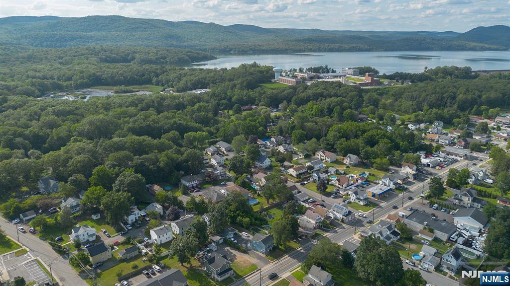 923 Ringwood Avenue 2