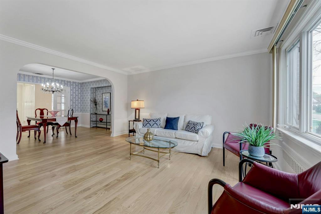 10-15 Ellis Avenue