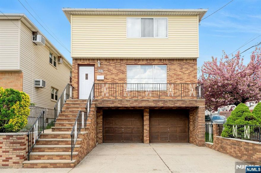 2 Family Built in 1980. 1st Floor Apartment w/ 3 Bedrooms, Modern Eat in Kitchen, Living Rm, Dining Rm & Full Bath. 2nd Floor Apartment w/ 2 Large Bedrooms, Eat in Kitchen & Full Bath. Finished Basement w/ Large Rec Room, Laundry Room, Full Bath. Driveway for 2 Cars and Built in 2 Car Garage. Fenced in Backyard. Short Walk to Hickory Park and the newly renovated Gunnell Oval Park. Best and Final Offers Due 4/27 at 7pm
