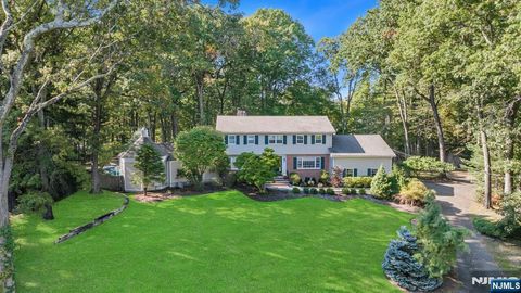 365 Annette Court, Wyckoff, NJ 07481 - MLS#: 25001882