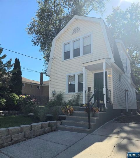 Photo of 428 Washington Terrace, Leonia, NJ 07605 (MLS # 25032500)