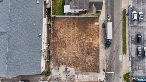 Photo of 229235 Marshall Street, Paterson, NJ 07503 (MLS # 25033572)