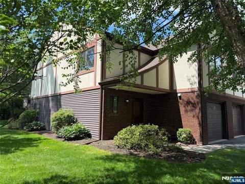 Photo of 26 Linwood, Cresskill, NJ 07626 (MLS # 26021301)
