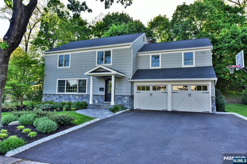 Photo of 540 Upper Boulevard, Ridgewood Village, NJ 07450 (MLS # 26015540)