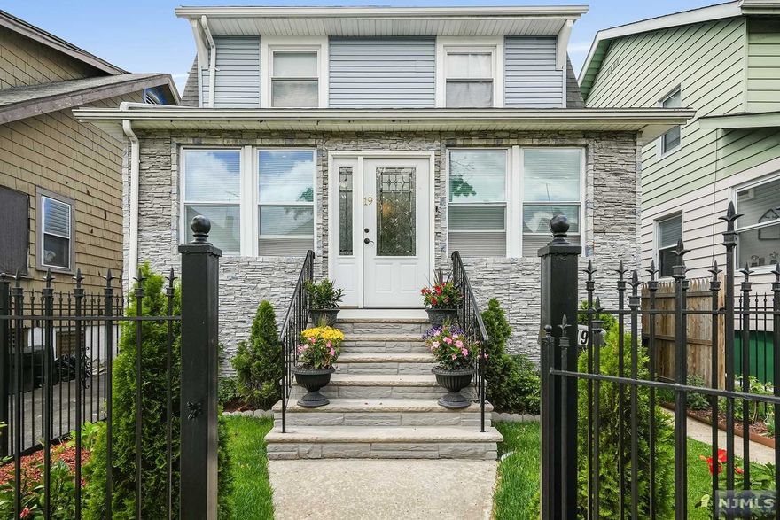 A great starter home awaits new owners. This fabulous colonial features 3 bed/2.5 baths. Beautifully landscaped front and back, with pride of ownership reflected inside. Entrance door leads to the three season porch which is perfect for lounging or working out. The front porch leads to LR with sparkling hardwood floors, center fireplace and decorative windows. The LR opens to the DR and updated kitchen with white cabinetry, stainless appliances and quartz countertops. The added addition includes a stunning powder room with decorative vanity lighting and the family room which includes a home office. The family room opens to a spacious deck that is perfect for entertaining guests. There is a staircase that leads to a large fenced in backyard which is great for recreation and outdoor dining. The 2nd floor has 3 bedrooms and the main bath. The owner currently uses one bedroom as a closet with a custom closet system. Another bedroom is the owner's and a quaint second bedroom.