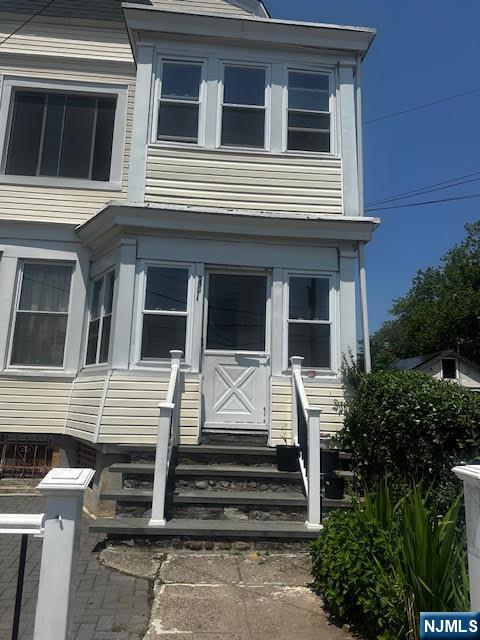 251 Lincoln Avenue, Orange, New Jersey - 5 Bedrooms  
2 Bathrooms  
10 Rooms - 