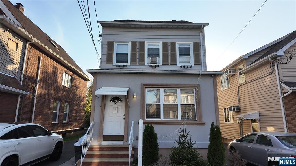 92 Maple Avenue