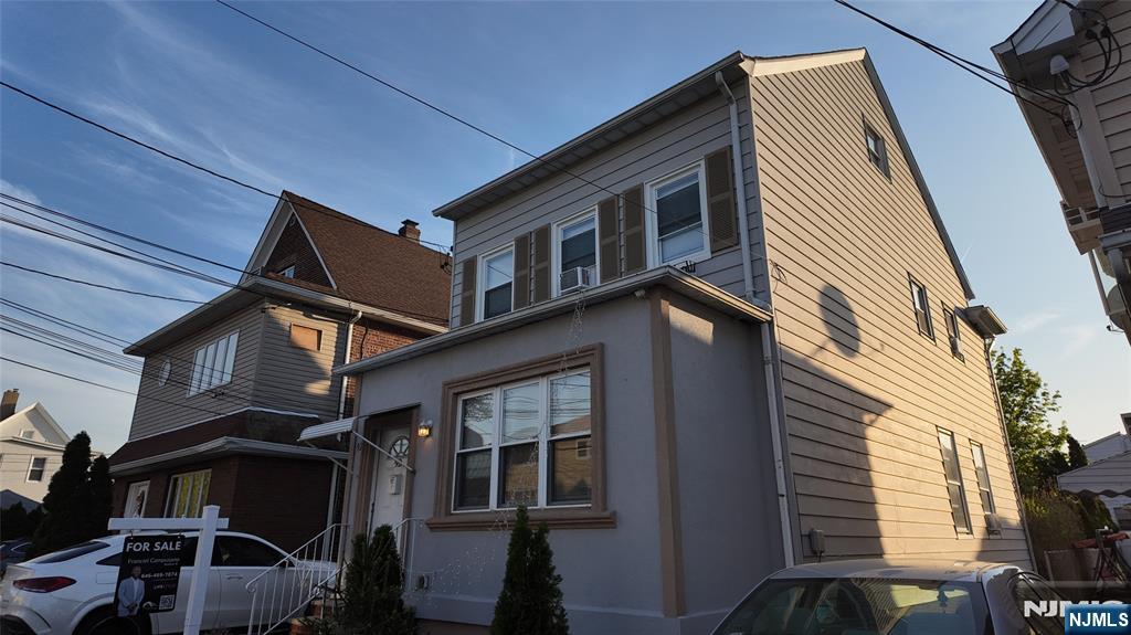 92 Maple Avenue