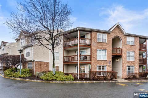 Photo of 223 Village Circle Dr, Fort Lee, NJ 07024 (MLS # 26027281)